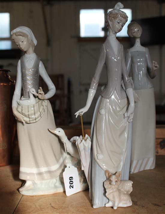 3 Lladro figures - Ladies